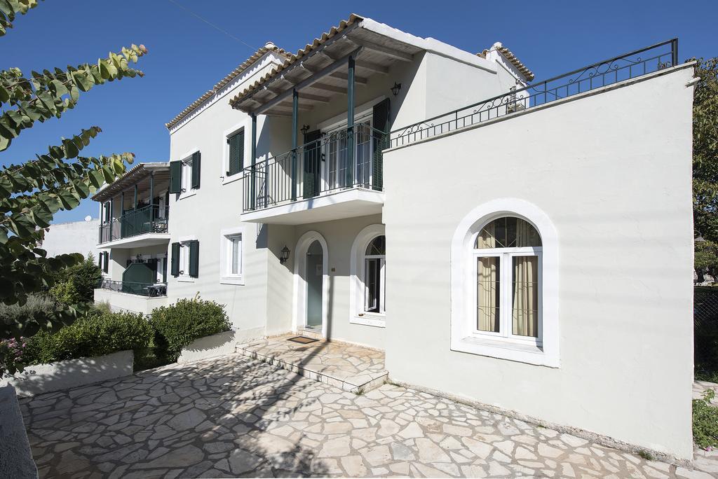 Balaris Apartments Kassiopi Exterior foto